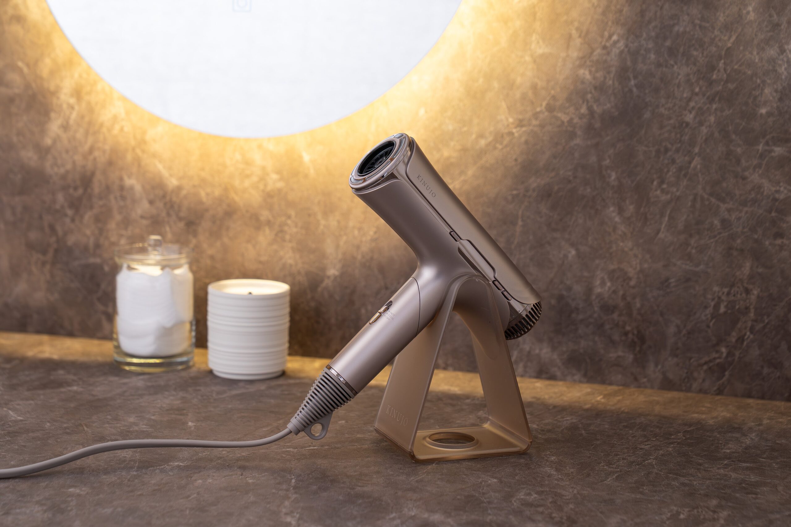 KINUJO Silk Premium Dryer Proの製品画像